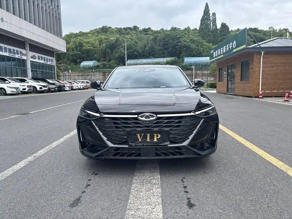 Chery Arrizo 8