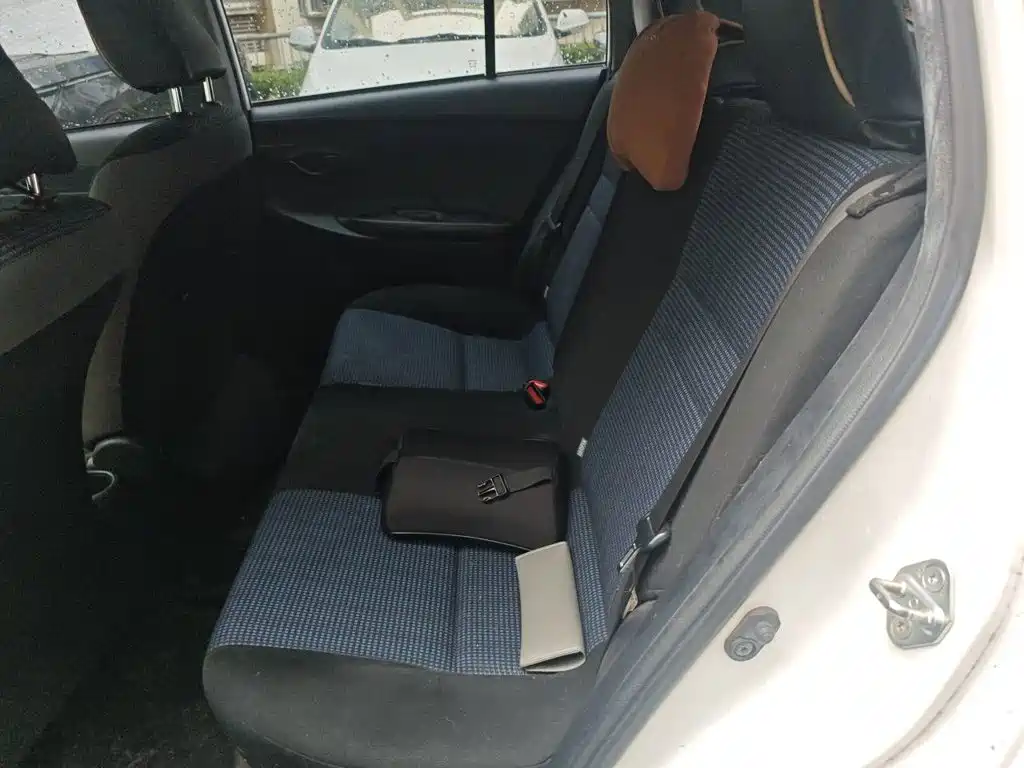 Toyota Vios FS — миниатюра 13