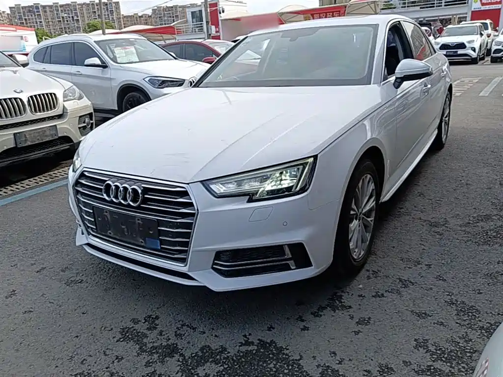 Audi A4L 2020
