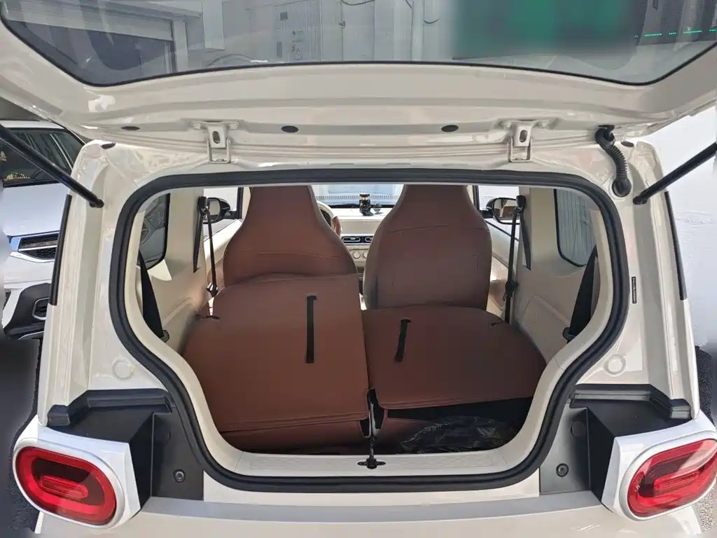 Wuling MINIEV — миниатюра 15