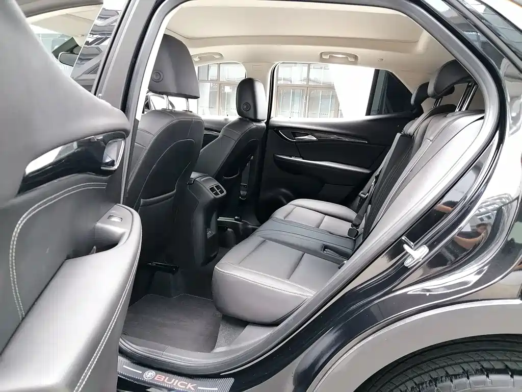 Buick Envision S — миниатюра 10