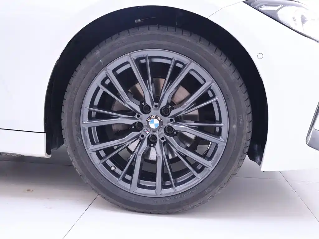 BMW 3 Series — миниатюра 6
