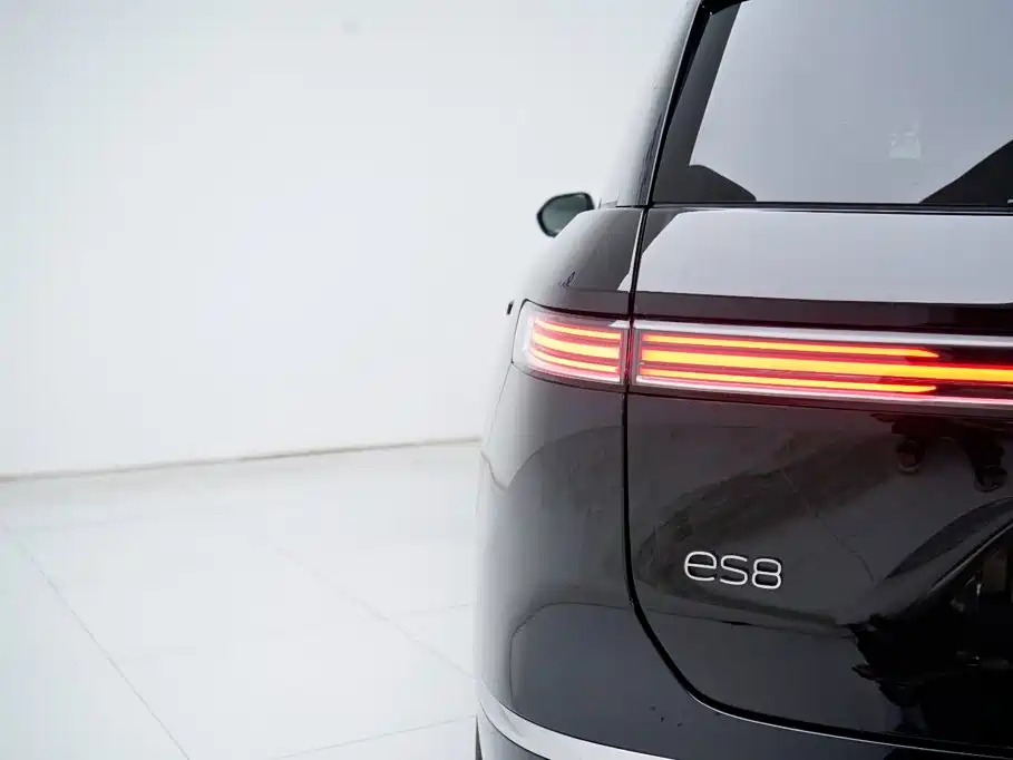 NIO ES8 — миниатюра 16