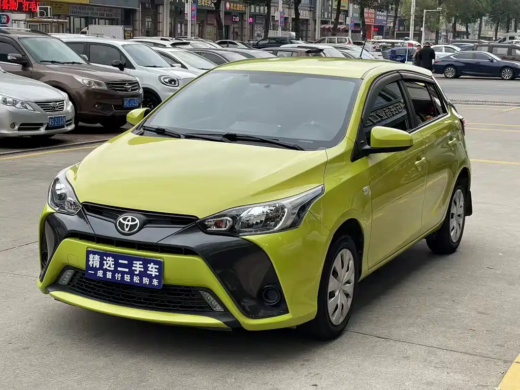 Toyota Yaris L 2020