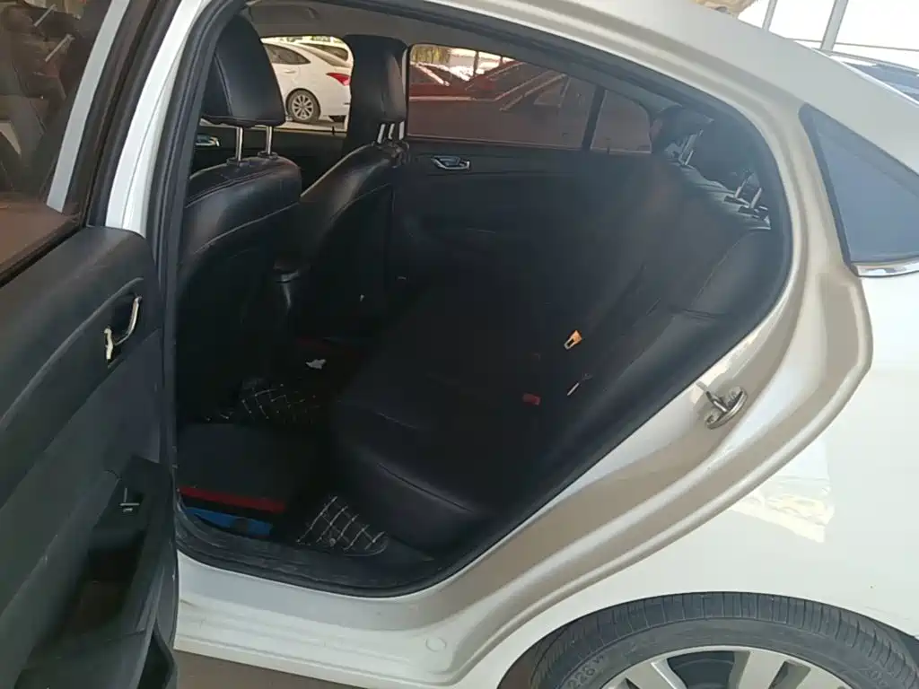 Chery Arrizo 5 — миниатюра 17
