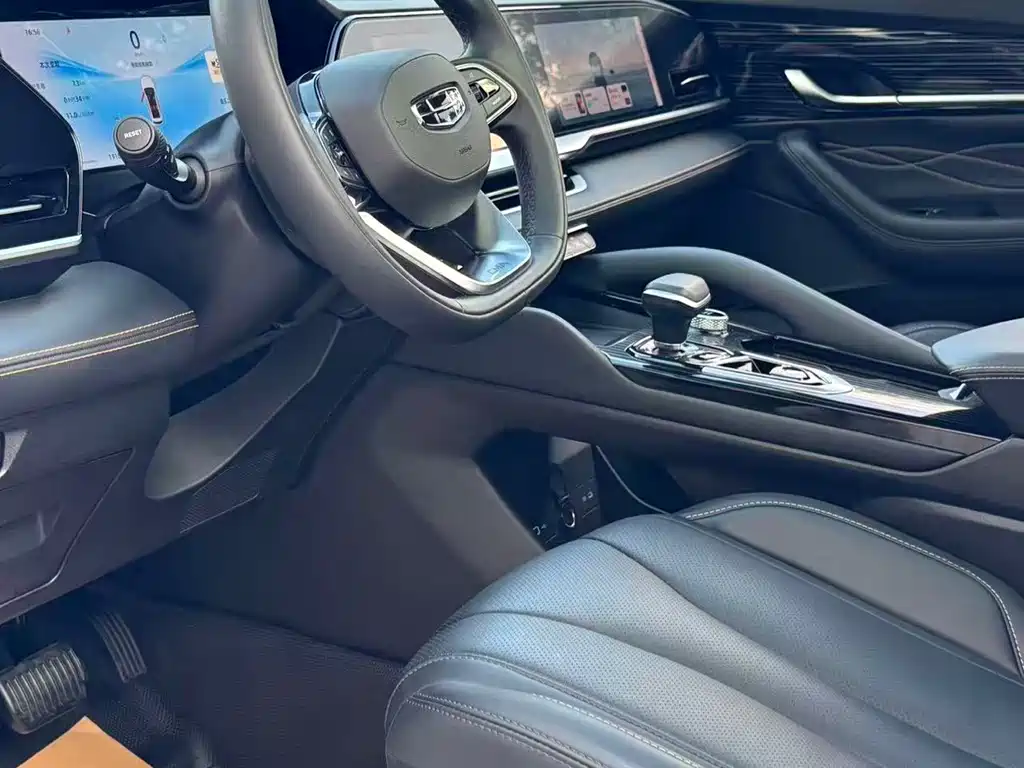 Geely Xingyue L — миниатюра 8