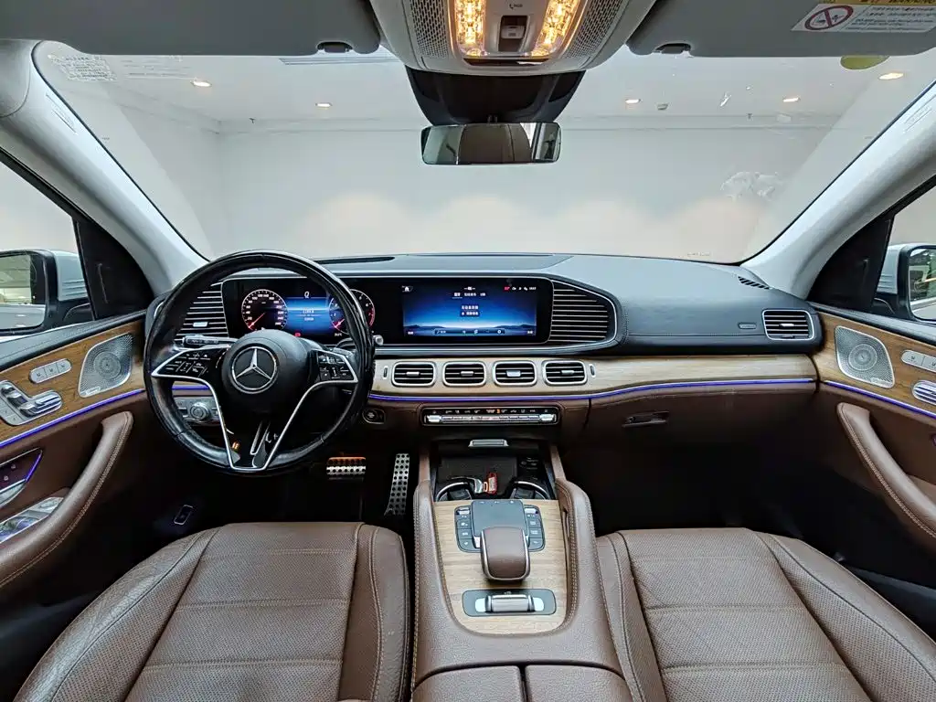 Mercedes-Benz GLS — миниатюра 8