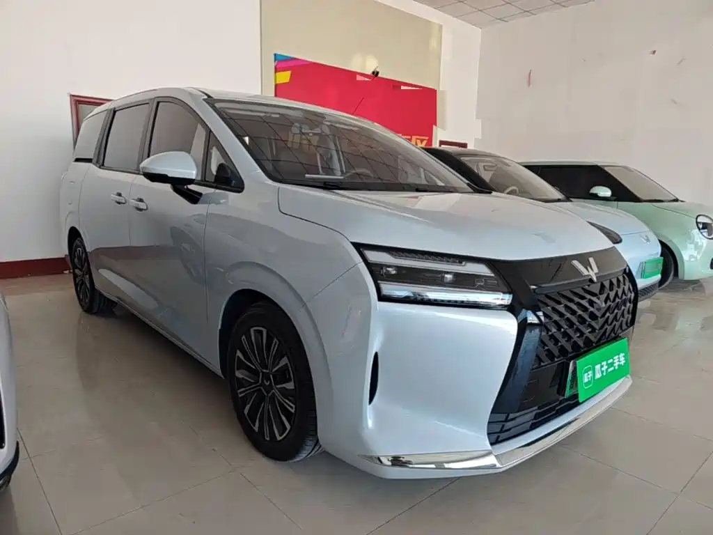 Wuling Xingguang 730 New Energy — миниатюра 4