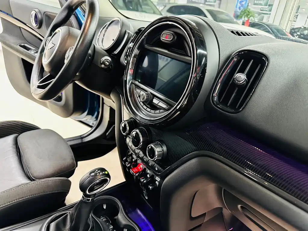 MINI Mini Countryman — миниатюра 17