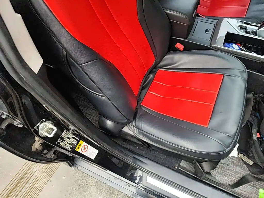 Toyota Camry — миниатюра 25