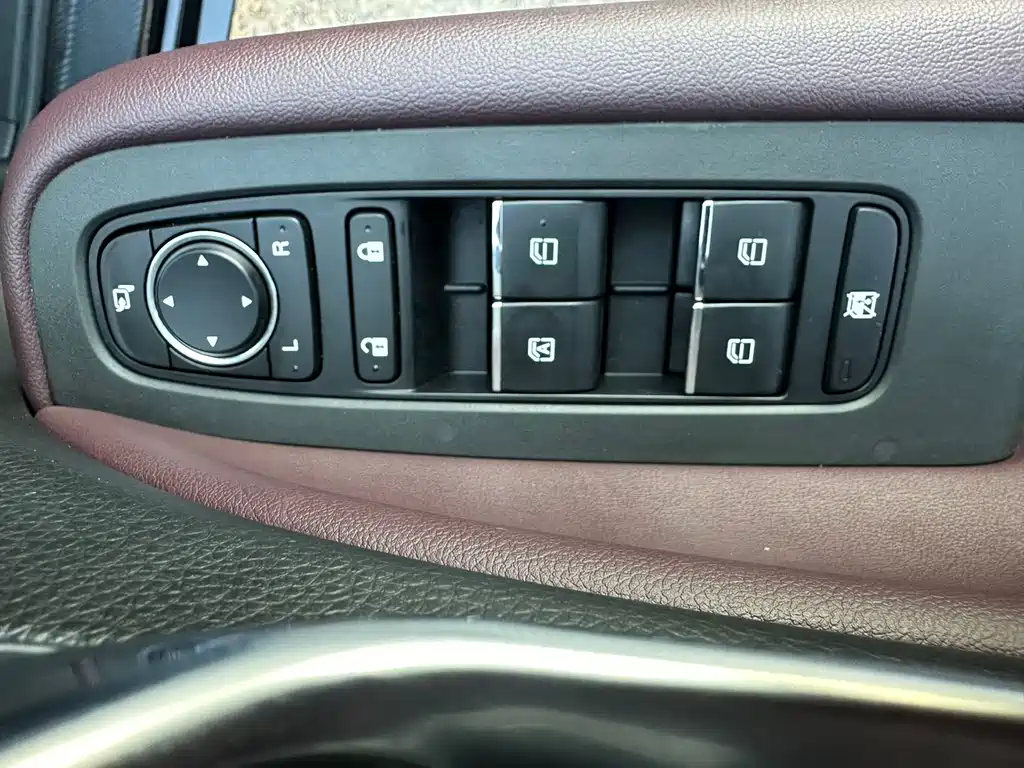 GAC Motor Trumpchi M6 — миниатюра 10