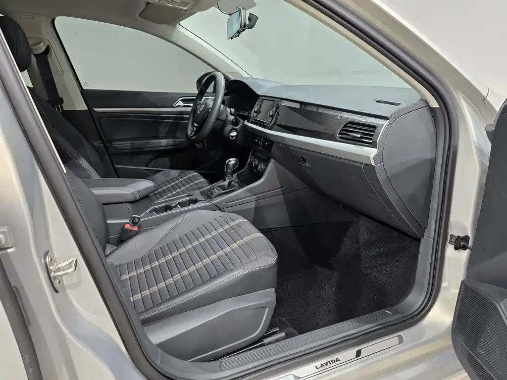 Volkswagen Lavida — миниатюра 20