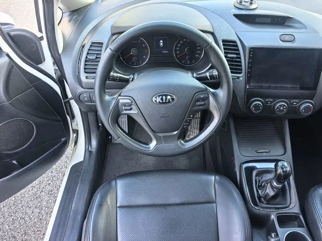 Kia K3 — миниатюра 10