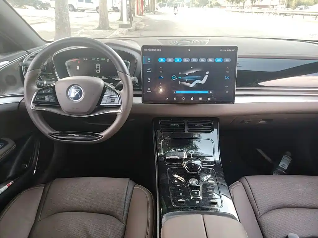 BYD Han — миниатюра 10