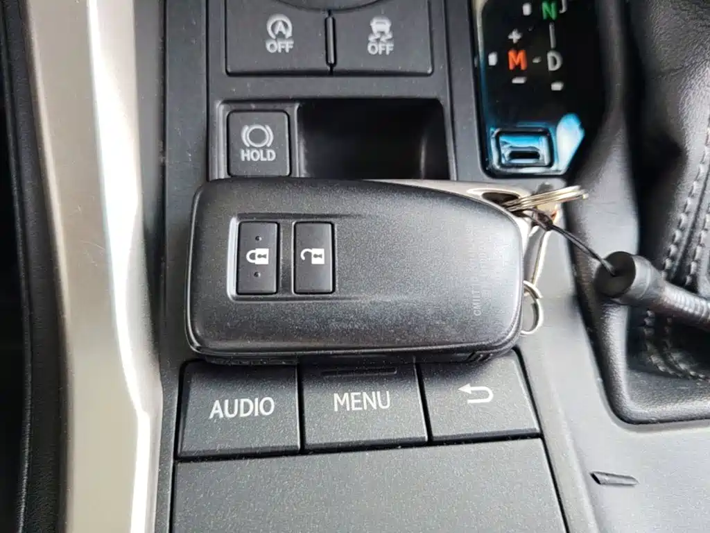 Lexus NX — миниатюра 9