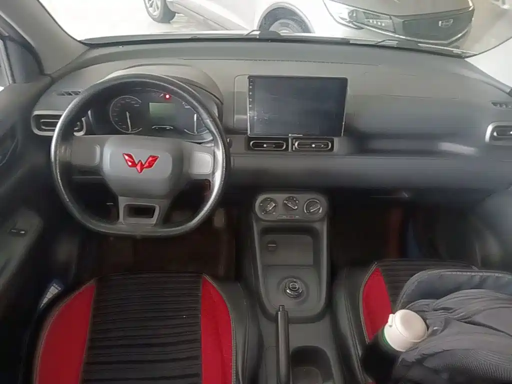 Wuling Hongguang EV — миниатюра 10