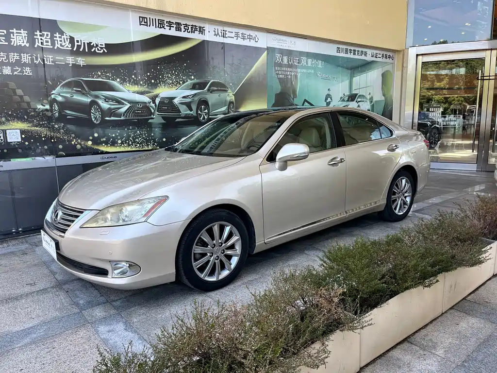 Lexus ES — миниатюра 4