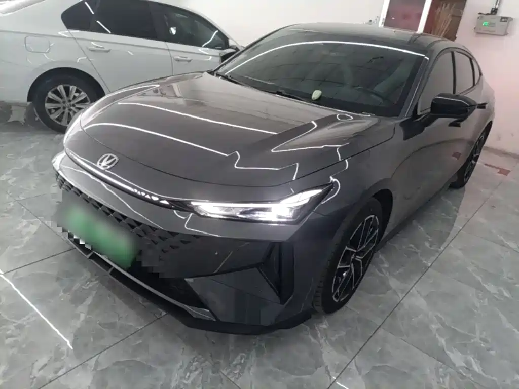 Changan UNI-V iDD