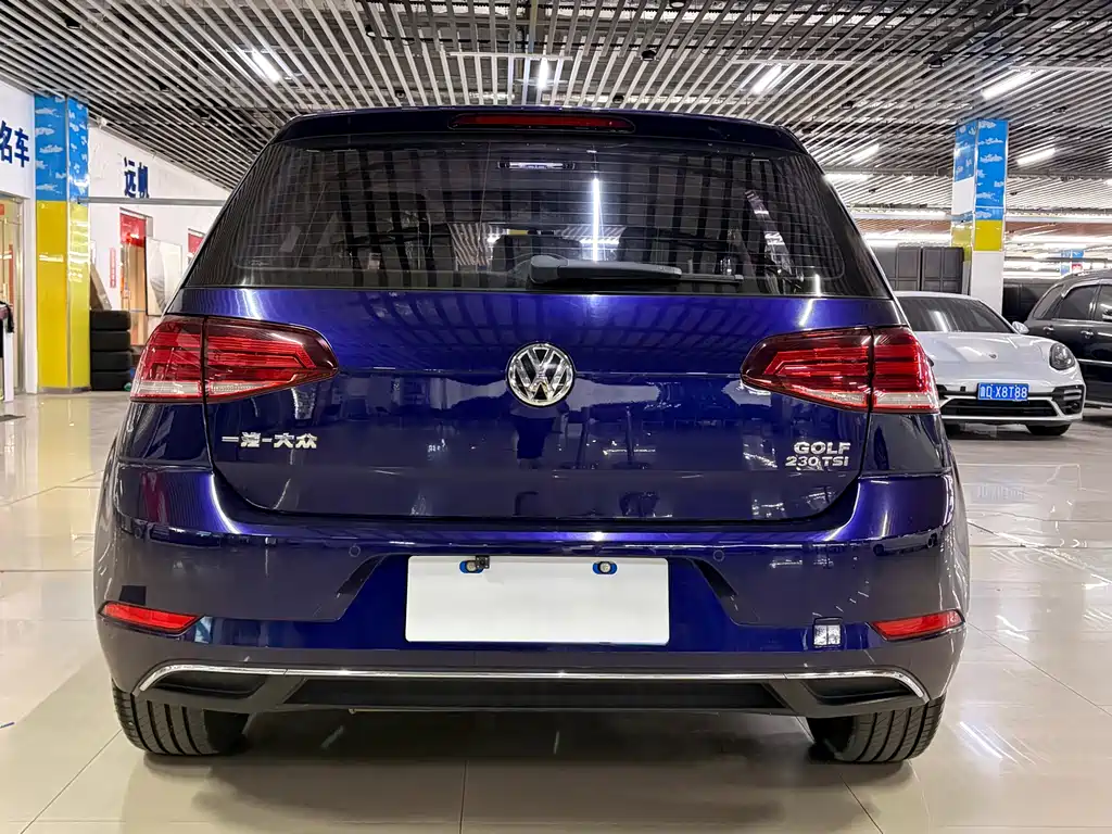 Volkswagen Golf 2018 230TSI AT Comfort