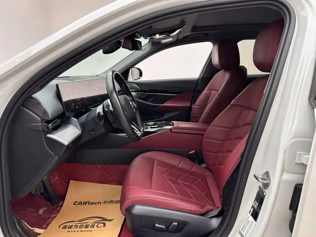 BMW 5 Series — миниатюра 8