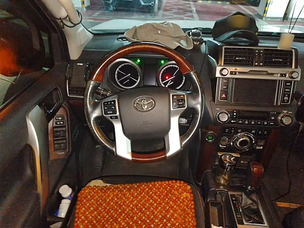 Toyota Land Cruiser Prado 2014 4.0L AT VX NAVI