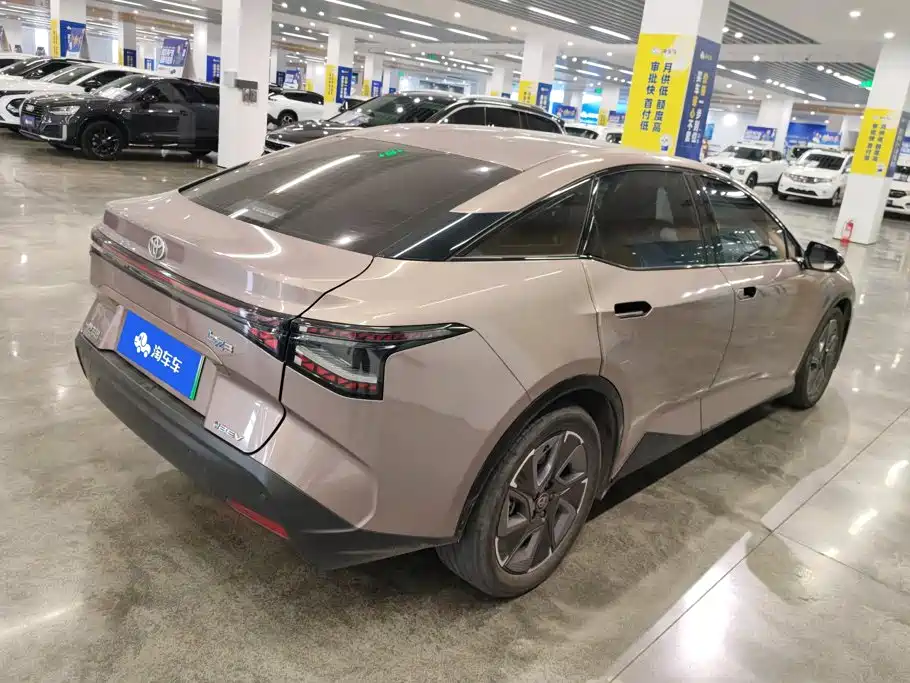 Toyota bZ3 — миниатюра 3