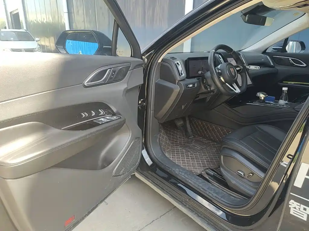 Hongqi Hongqi HS3 PHEV — миниатюра 16