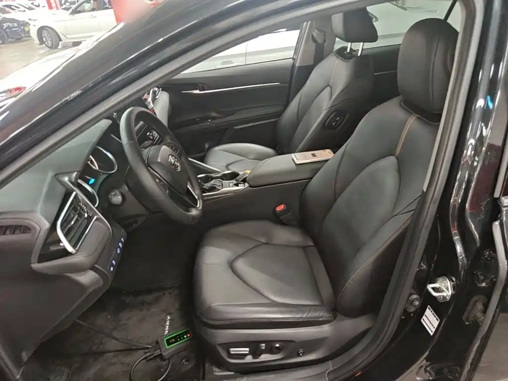 Toyota Camry — миниатюра 15