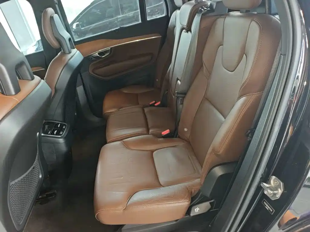 Volvo XC90 — миниатюра 17