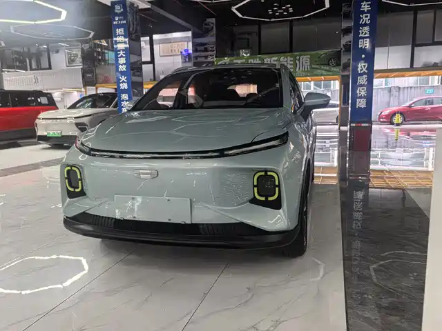 2023 Geely Geometry E Firefly