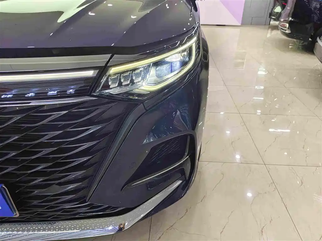 Roewe iMAX8 — миниатюра 11