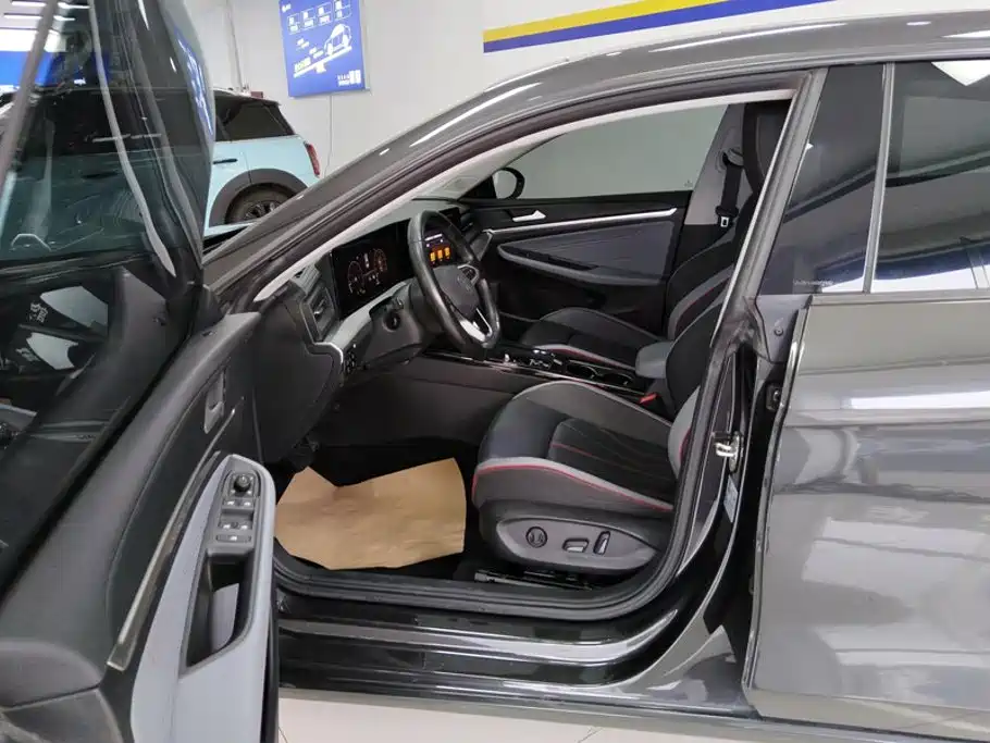 Volkswagen Lamando — миниатюра 9