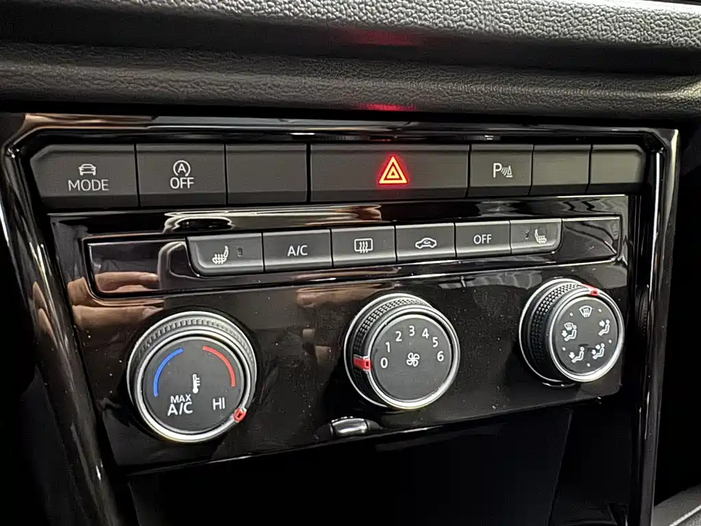 VOLKSWAGEN T ROC EXPLORING SONGS