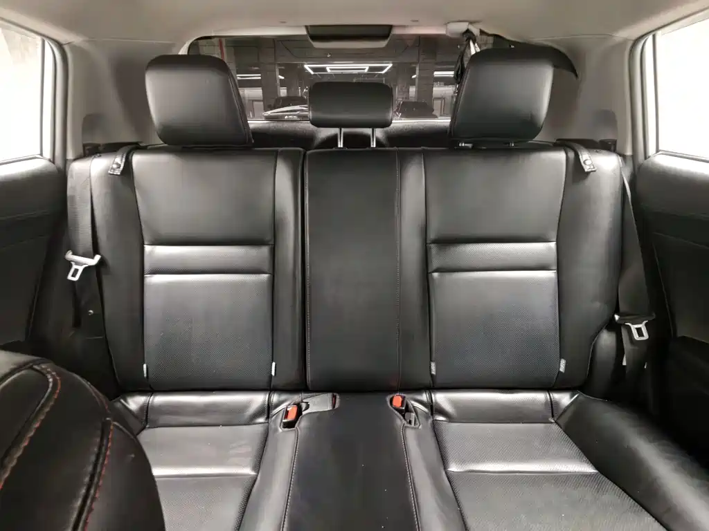 Toyota Yaris L — миниатюра 17