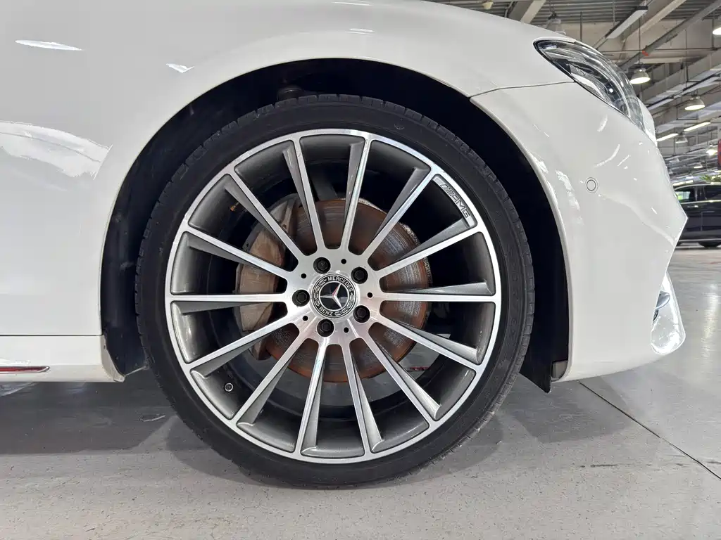 Mercedes-Benz E-Class — миниатюра 24