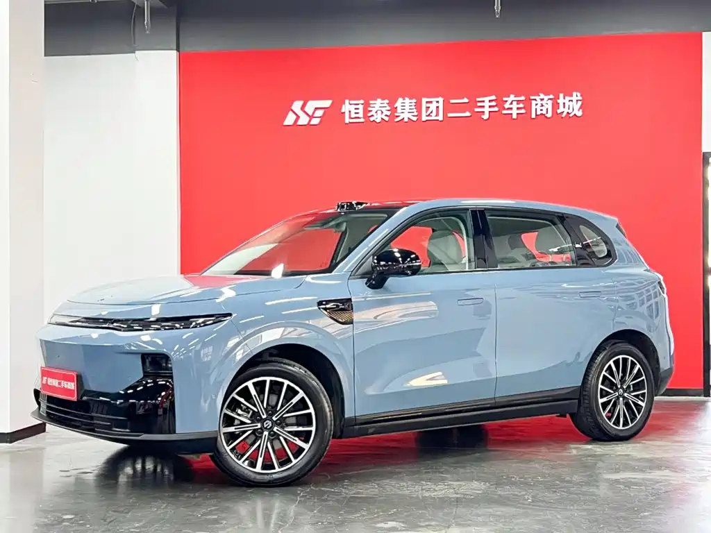 2025 Leapmotor B10 - zdjęcie 1 z 29