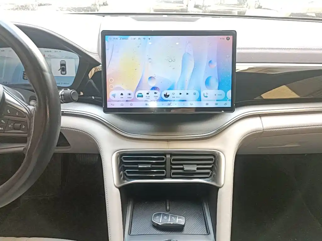 BYD PLUS New Energy — миниатюра 13