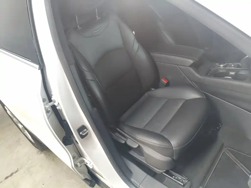 Cadillac XT4 — миниатюра 25