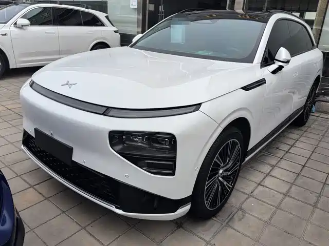 XPeng G9