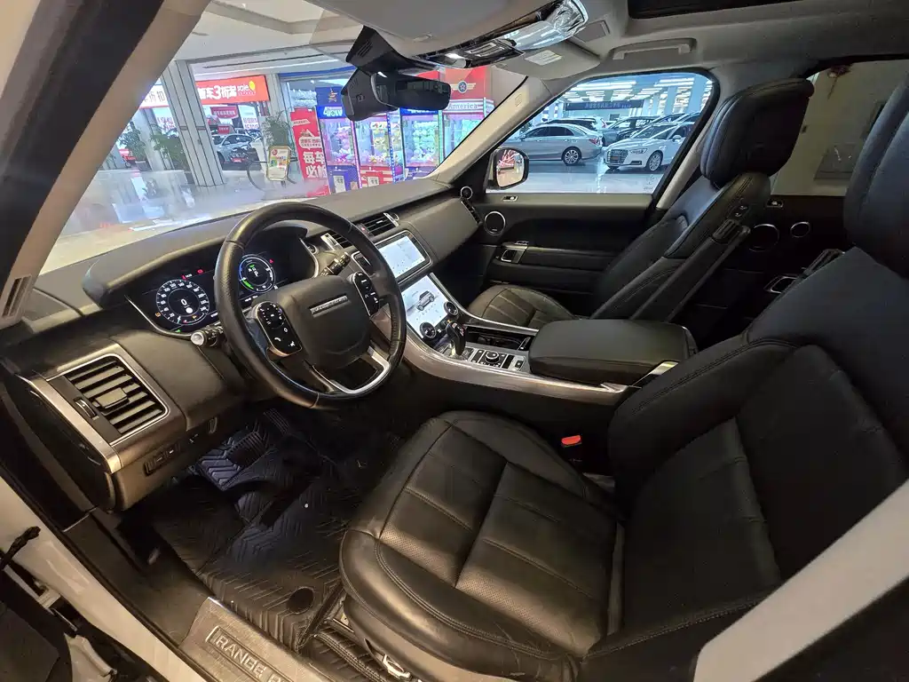 Land Rover Sport PHEV — миниатюра 4