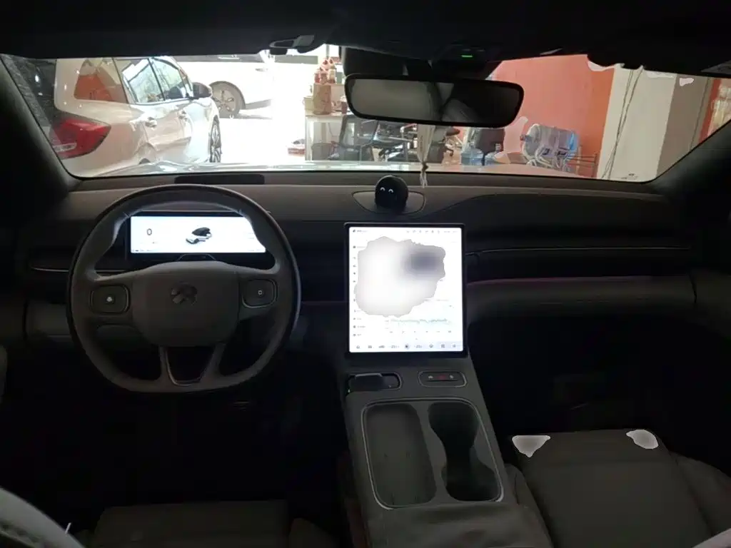 NIO ES6 — миниатюра 10