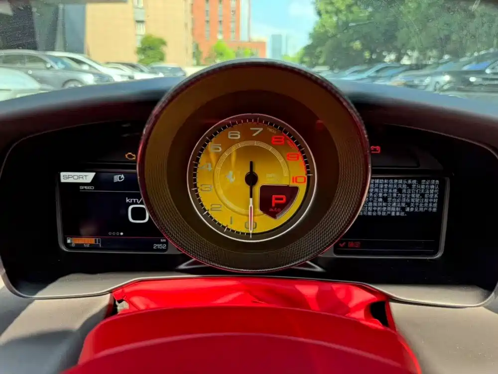 Ferrari F8 — миниатюра 7