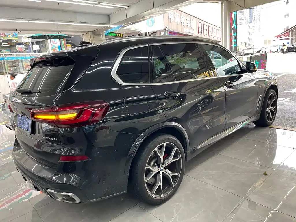 BMW X5 — миниатюра 9