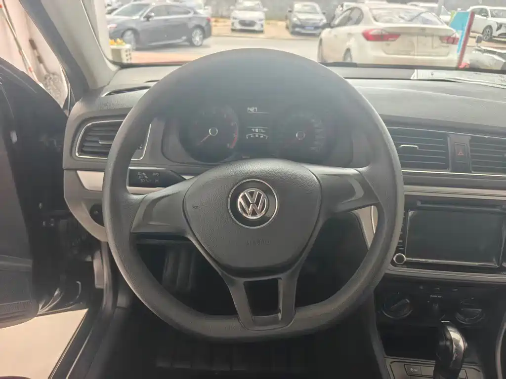 Volkswagen Lavida — миниатюра 7