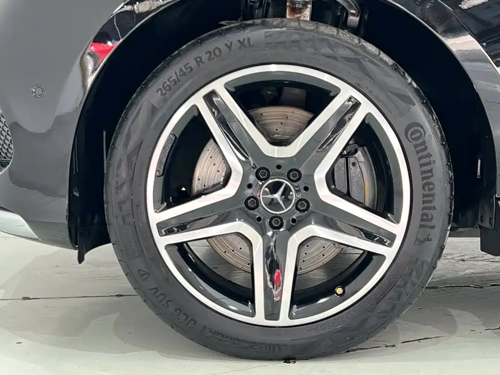 Mercedes-Benz GLE AMG — миниатюра 10