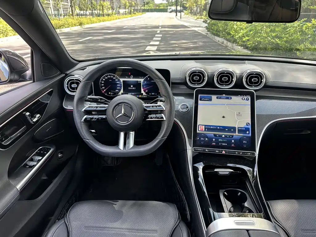 Mercedes-Benz C-Class — миниатюра 18