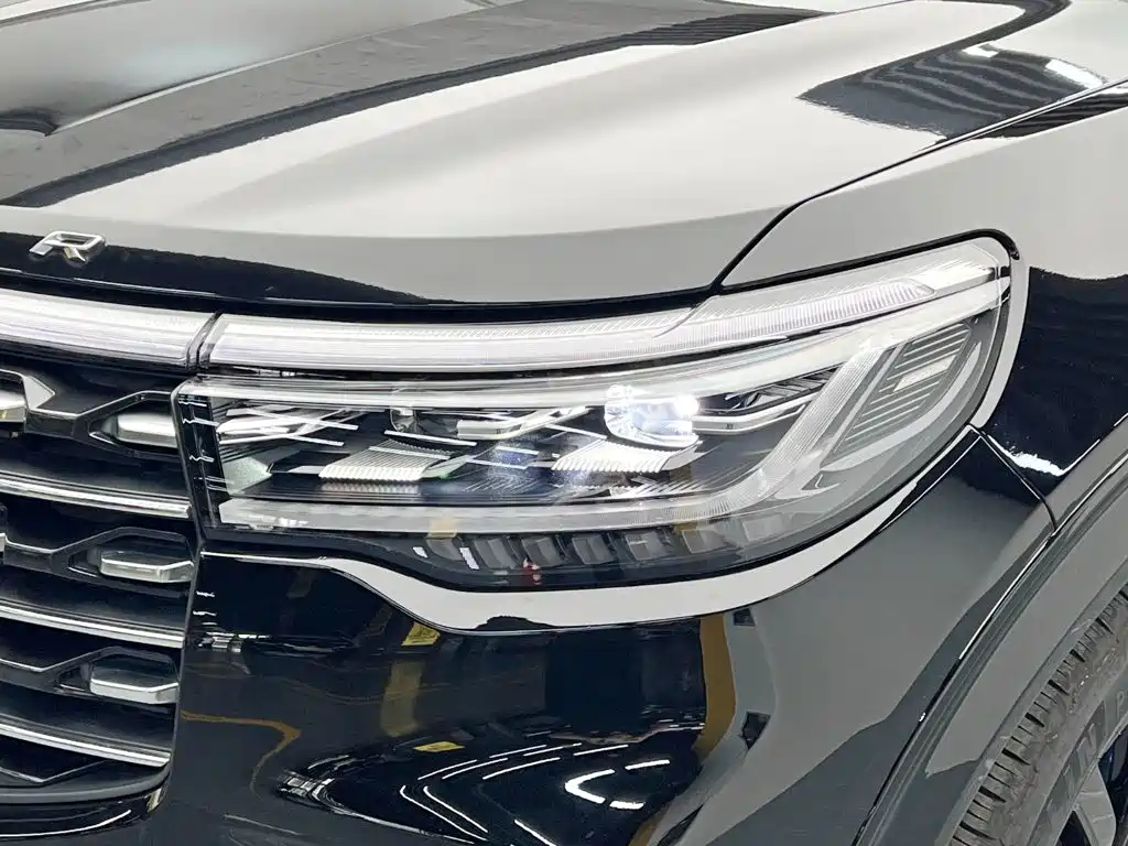 Ford Explorer — миниатюра 10