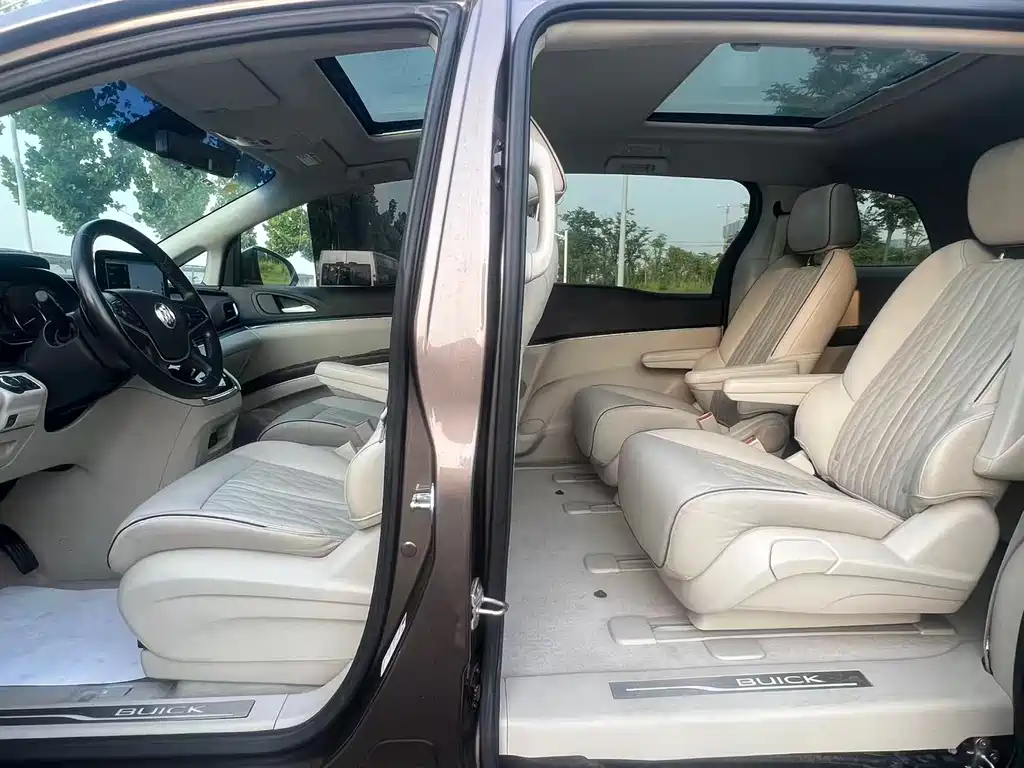 Buick GL8 2023 Luxury