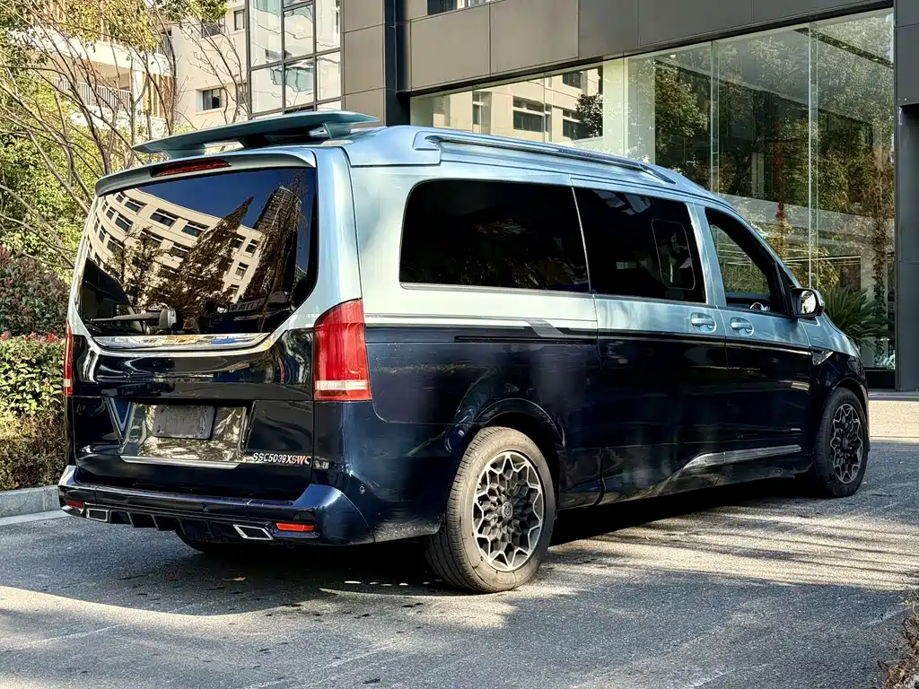 MERCEDES-BENZ V CLASS