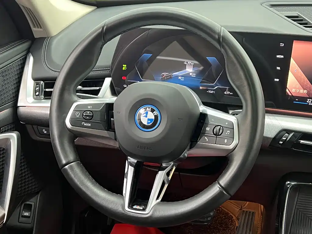 BMW iX1 — миниатюра 22